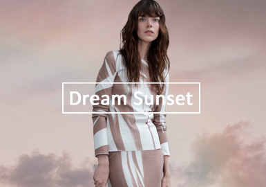 Dream Sunset -- The Solid Color Trend for Women's Knitwear